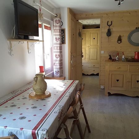 Appartement Saint Jean Montclar Exteriér fotografie